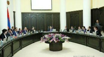 Первоклассникам подарят планшеты