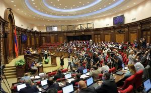 Большинство депутатов — за Конституционные реформы
