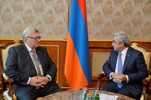 Президент Армении наградил ректора МГИМО Орденом Почета