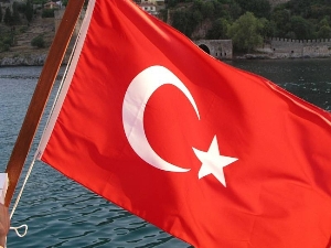В Турции распущена конституционная комиссия