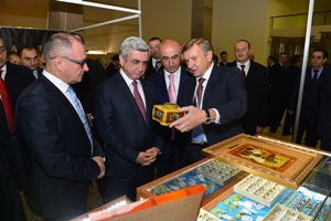 В Ереване открылась международная ювелирная выставка