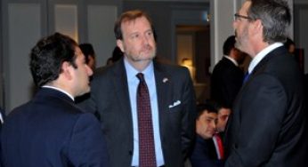 Обеспечить привлекательность горнодобывающей отрасли