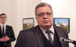 В Турции убит посол России
