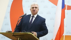 Чехия не продавала оружие Азербайджану, заверяет Милан Штех