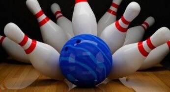 Футболисты “Пюника” сыграли в боулинг