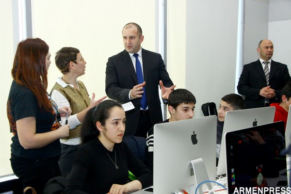 Президент Болгарии посетил Центр «Тумо»