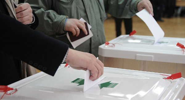 Выборы без выбора: Ильхам Алиев идет на четвертый срок по “пожеланиям трудящихся”