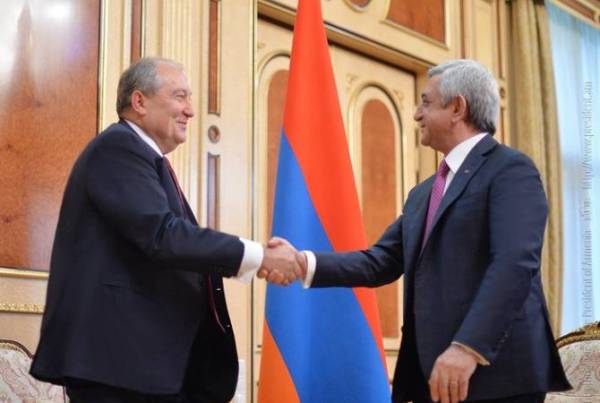 Президент Армении поздравил Сержа Саргсяна с назначением
