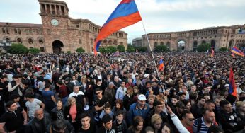 Пашинян призвал бастовать и блокировать дороги