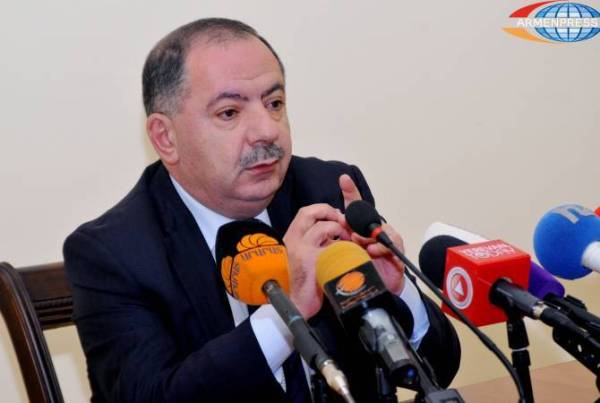 Агван Варданян заявил о сложении депутатских полномочий