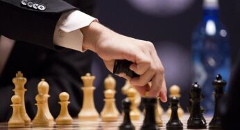 Аронян завершил, Аронян начинает