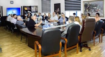 Первая встреча министра культуры с художниками