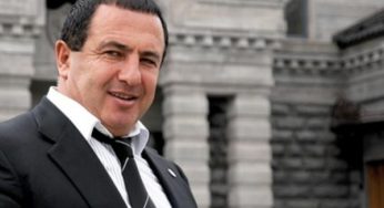 Признал, поздравил