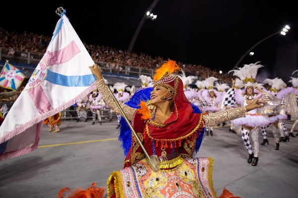 “Да здравствует Армения” на бразильском карнавале