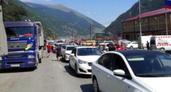 Очереди постепенно убывают