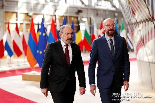 Европейский союз поддерживает демократические реформы в Армении