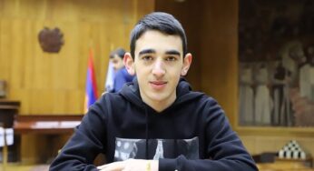Мартиросян победил на международном турнире — не выходя из дома