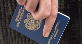 Паспорта старого образца останутся в силе еще год