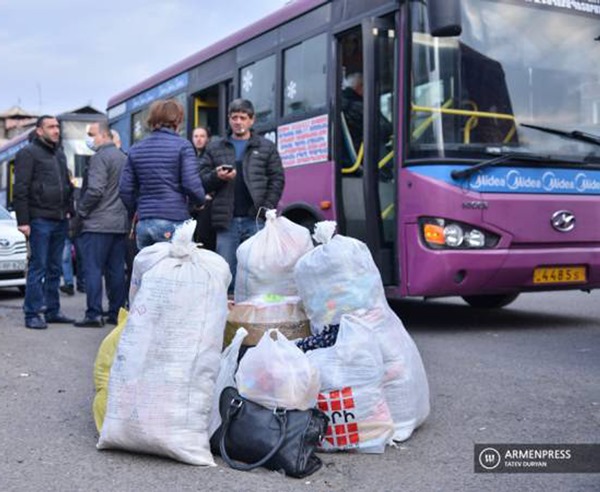 Арцахцы возвращаются домой