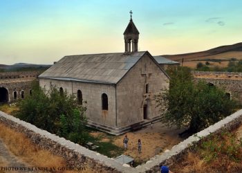 Паломничество в монастырь Амарас