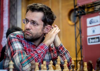 Ароняну придется ждать минимум год