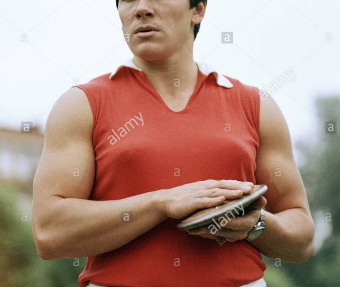 Фаина Мельник