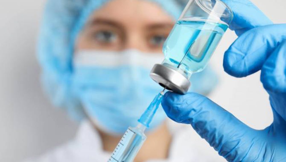 вакцинация медработников