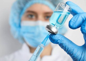 вакцинация медработников