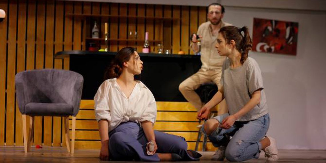 спектакль “Кейс”