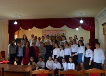 Фестиваль «С любовью и с песней» — дети Сюника и Арцаха споют в общем хоре