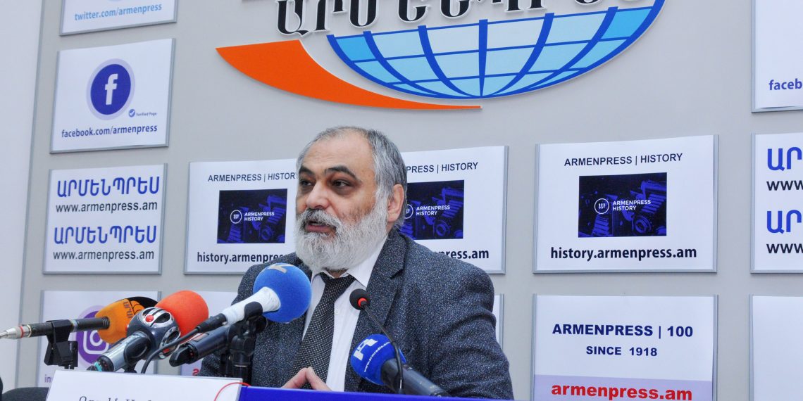 Рубен Сафрастян