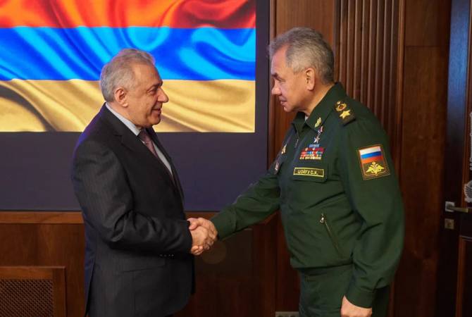Арутюнян и Шойгу достигли договоренности о шагах по разрешению ситуации на армяно- азербайджанской границе