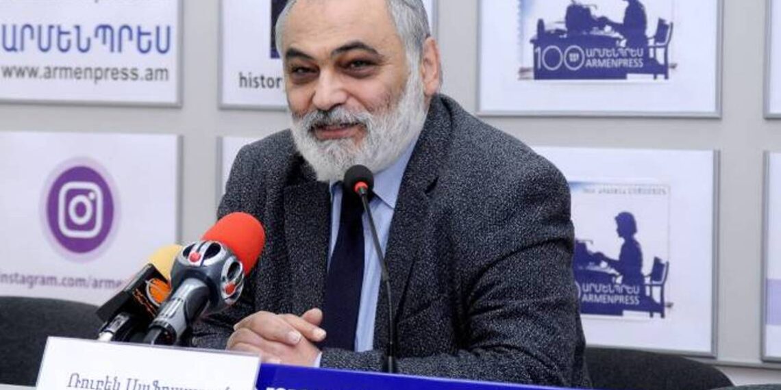 Пантюркистское послание, ослабление зависимости Азербайджана от России: тюрколог о визите Эрдогана