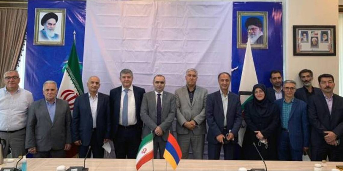 Армения и Иран намерены создать оперативную связь между КПП Мегри и Нордузом