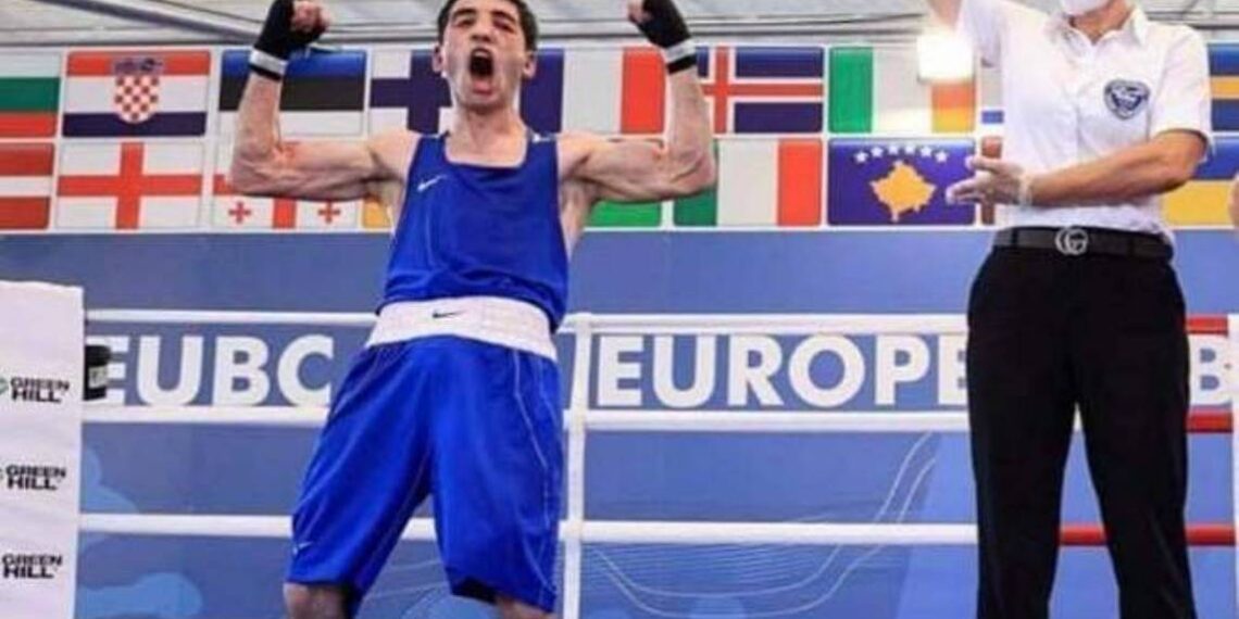 Артур Базеян стал чемпионом Европы по боксу