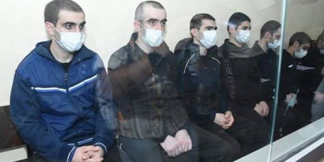 В Баку продолжаются судебные процессы над 27 армянскими военнопленными
