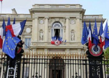 Франция приветствует освобождение 15 пленных армян и призывает Азербайджан освободить всех