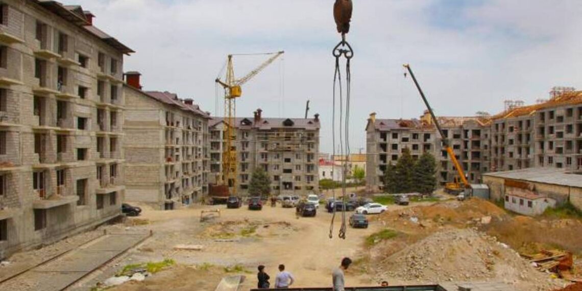 Президент Арцаха подписал программу обеспечения жильем семей, пострадавших от войны