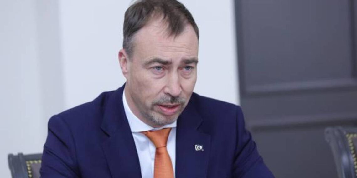 Спецпредставитель ЕС коснулся ситуации на армяно-азербайджанской границе