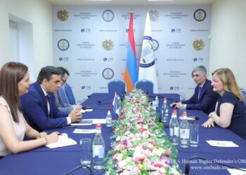 ЗПЧ Армении представил Натали Луазо преступные действия азербайджанских вооруженных сил