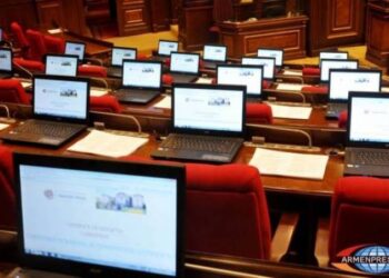 ЦИК Армении представил окончательный список представивших заявления о самоотводе кандидатов