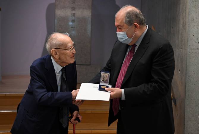 Президент Армении сегодня в Токио посетил Мемориальный комплекс-фонд известного японского предпринимателя