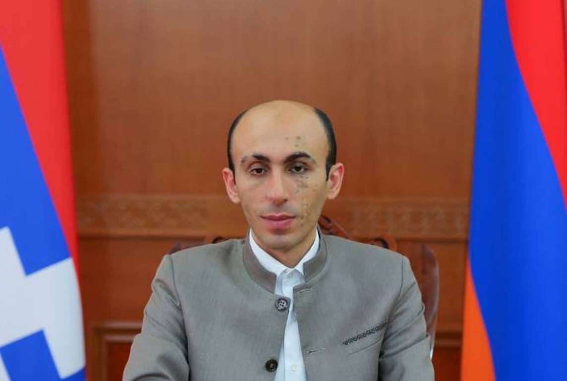 Народ и власти Арцаха не примут никакой статус в составе Азербайджана: Артак Бегларян
