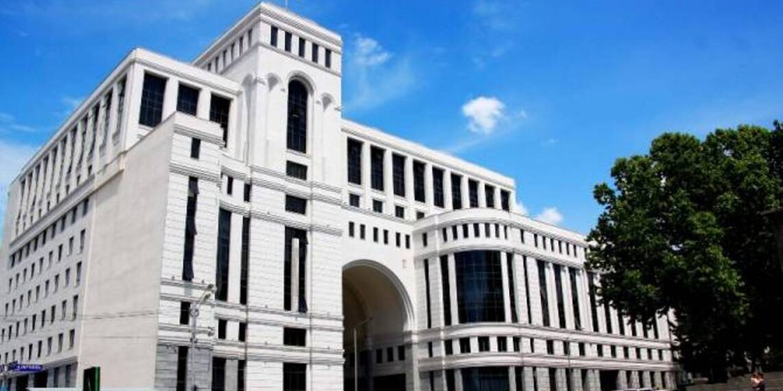 Полное завершение Азербайджаном процесса возврата военнопленных может создать конструктивную среду. МИД Армении