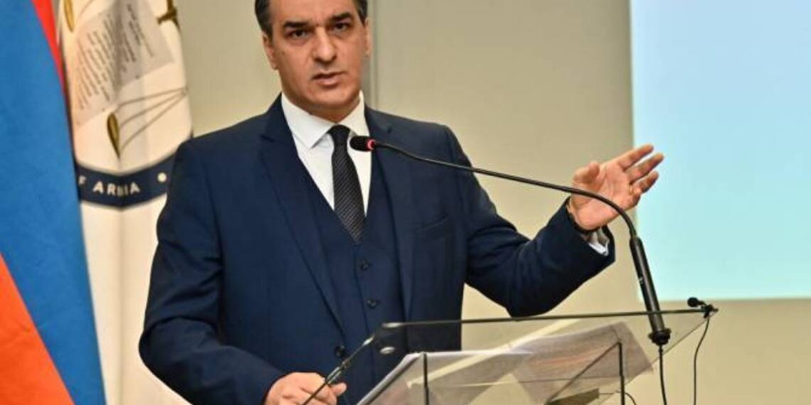 Азербайджанцы стреляют в направлении сел Верин Шоржа и Кут: ЗПЧ обратится к международным органам