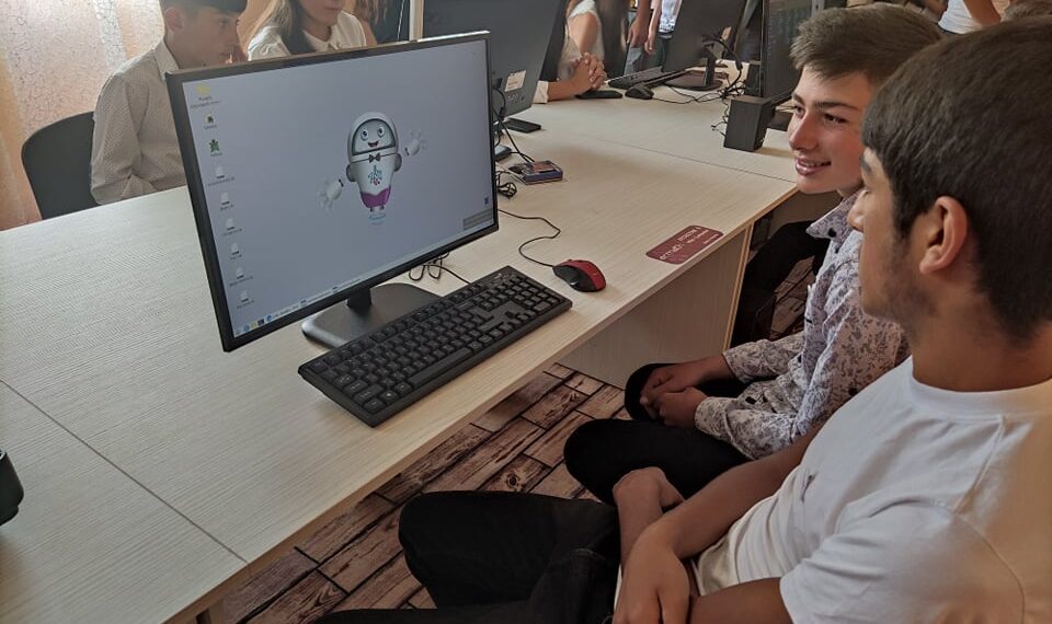 В Джавахке открылись сразу две инженерные лаборатории «АрМат»