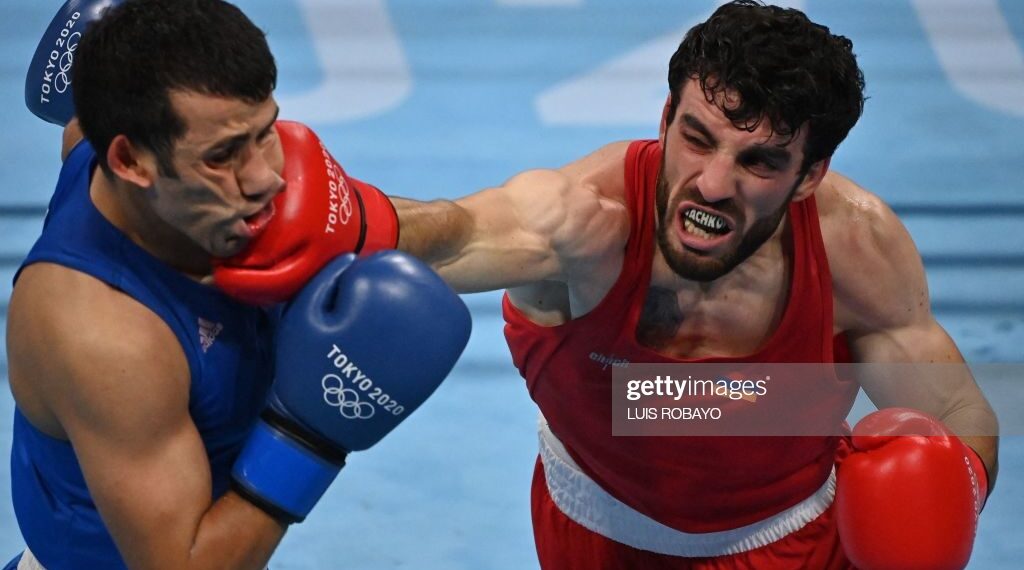 Оганес Бачков не оставил шансов азербайджанцу