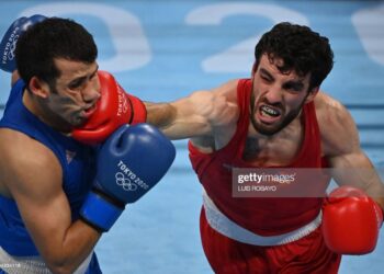 Оганес Бачков не оставил шансов азербайджанцу