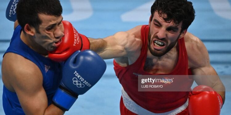 Оганес Бачков не оставил шансов азербайджанцу