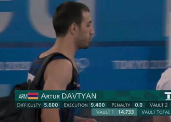 Артур Давтян уверено лидирует на Олимпиаде